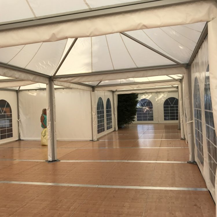 Pagodenzelt mieten Innenraum