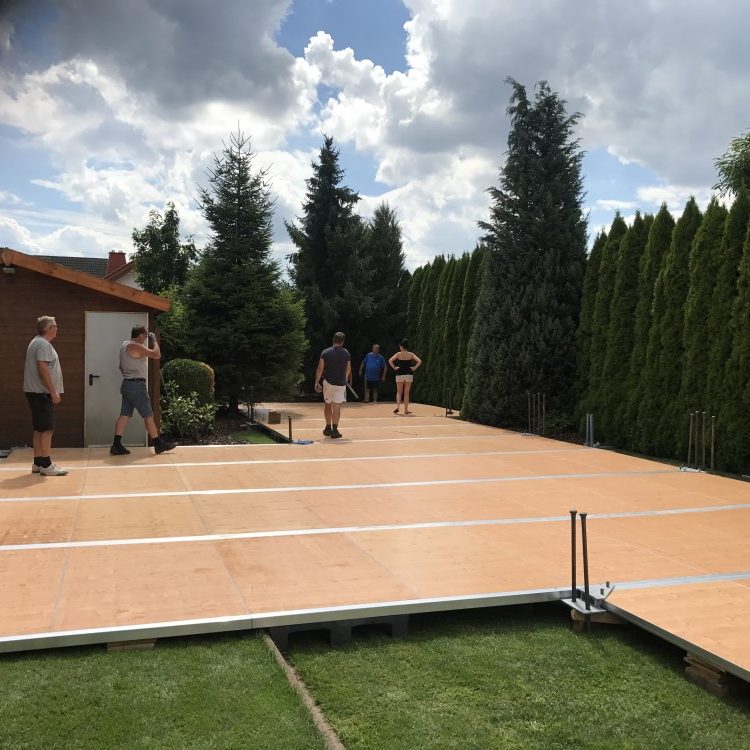 Zelt aufbauen Priester GmbH