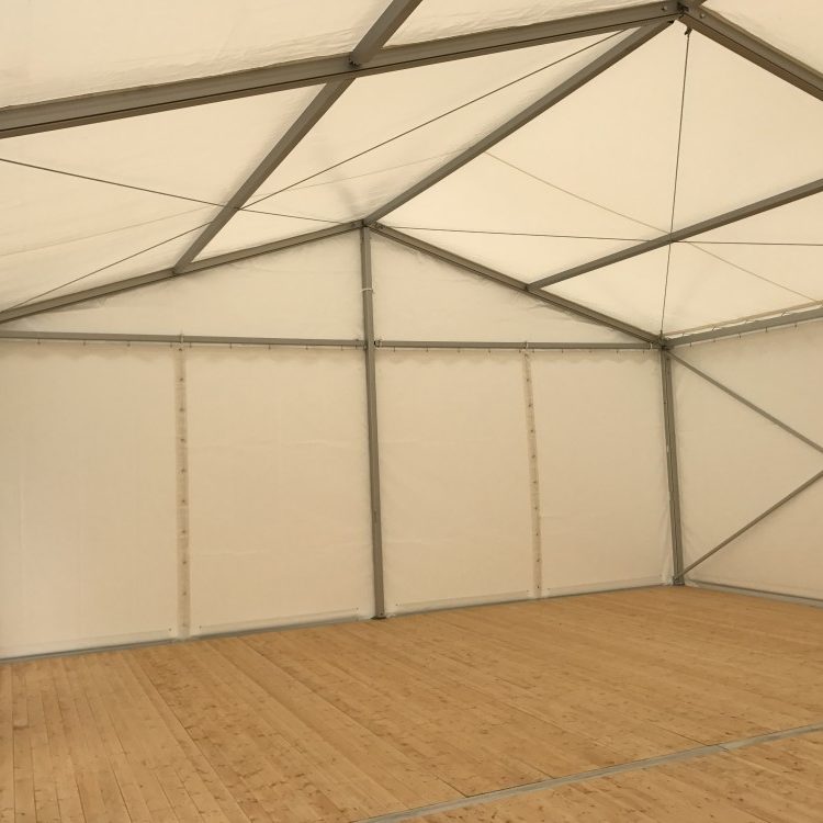 Zelt für Ausstellung Innenraum